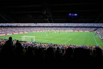 FIFA报价腰斩FIFA在中国踢到钢板了七成比赛在凌晨，还是一门好生意吗？｜MK体育官方网站（…